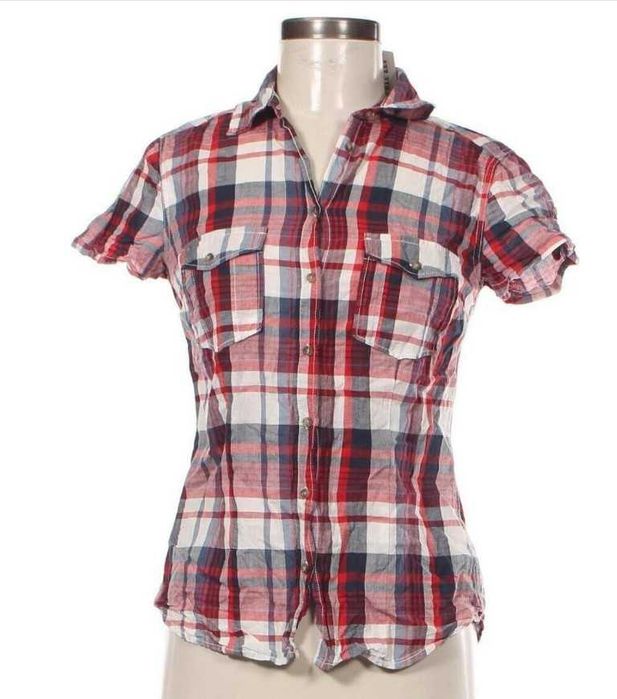 Дамска риза 
Дамска памучна риза H&M L.O.G.G. размер EUR 38