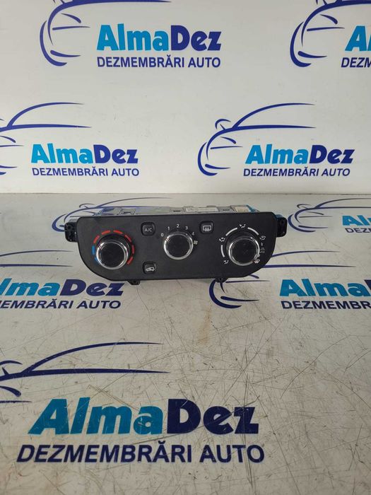 Panou comenzi clima Dacia Spring