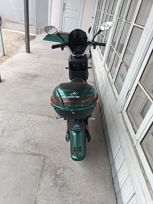 Skuter elektro kõp minilmagan yangi holatda