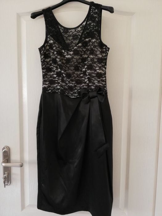 Прекрасна рокля за повод