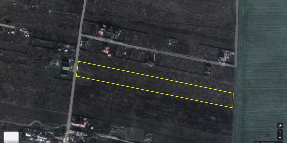 Vand teren (9000 m2) in zona spitalului in orasul Bals