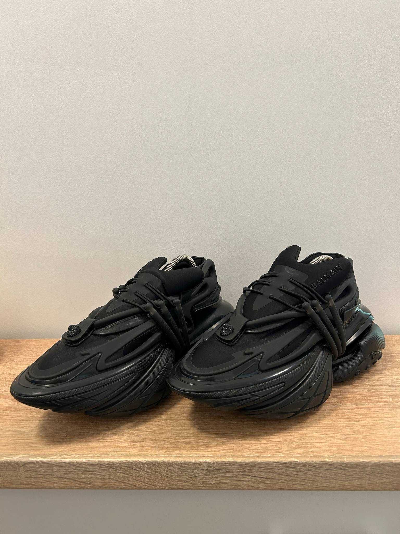 Balmain Leather Unicorn low-top sneakers - Balenciaga Triple S Sneaker
