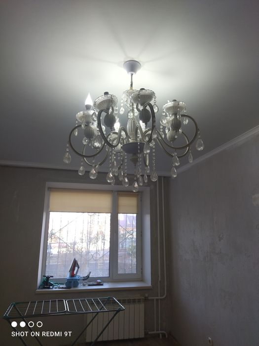Люстру продам. Брала дорого,продам дёшево.за 18000
