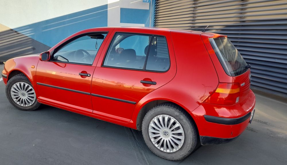 Vand Golf 4 1.4 benzina in stare buna!