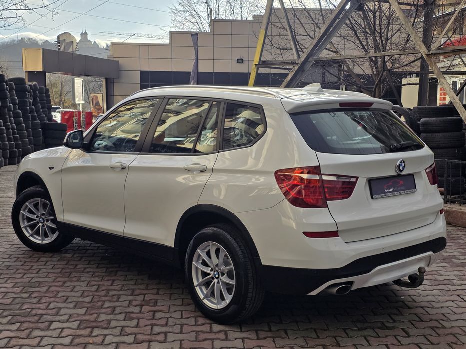 BMW X3 Sport line  2.0 D X-drive 2017 Hud Distronic Lane Pedestrian