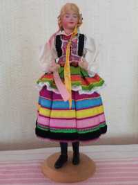 Кукла в народна носия, 24 см