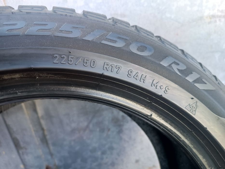 225/50/17 Pirelli