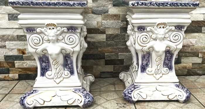 Elegante piedestale-portelan pictat manual-satiri-Franta