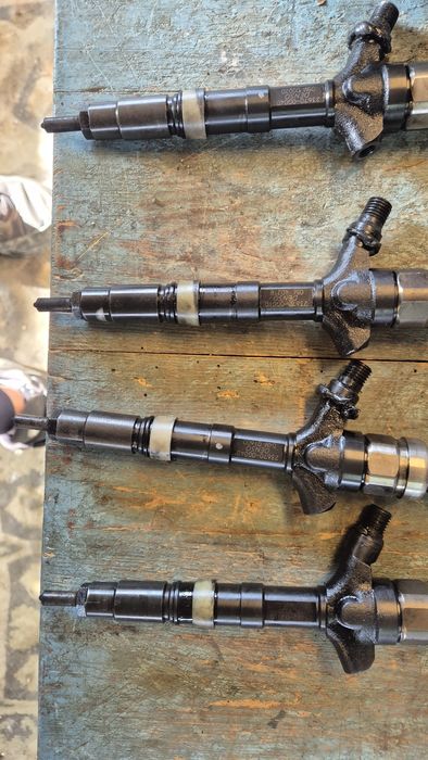 Дюзи Denso за Тойота Корола,Авенсис, РАВ4 2.0 D-4D 116КС