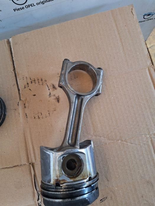 Piston cu biela Renault Master 2.5 dci; 2.5 cdti G9U