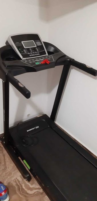 Banda de alergat noua,inclinare automata,toate optiunile,G max  130kg