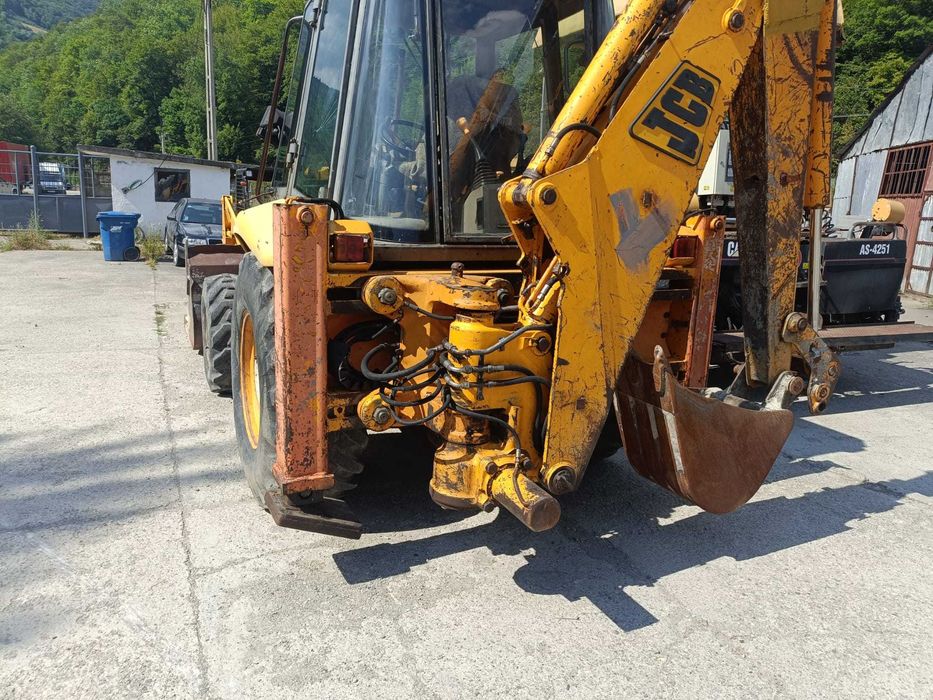 Vind buldo excavator jcb