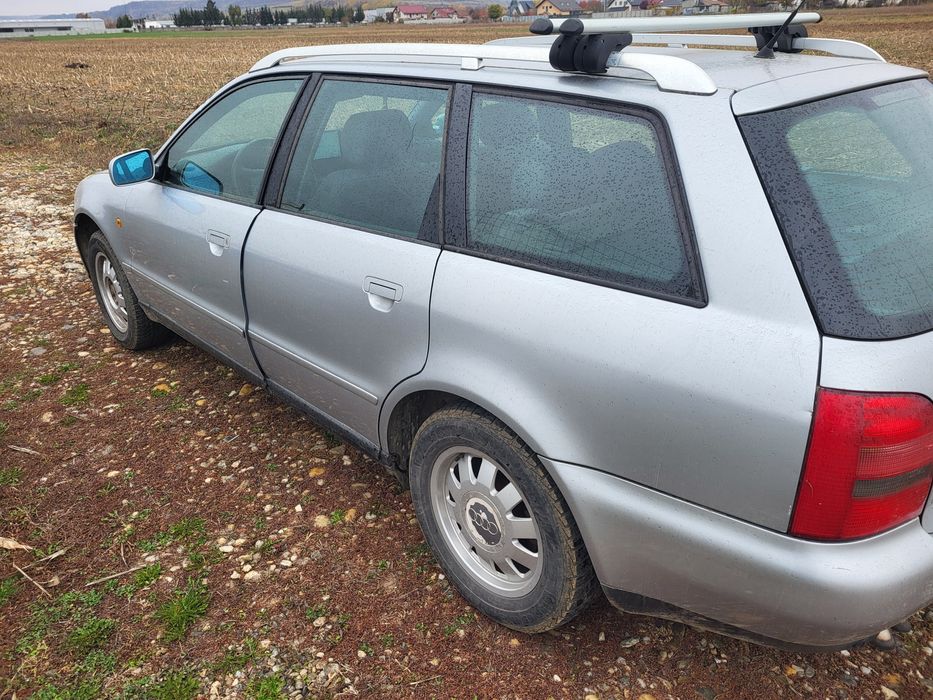 Vând Audi A4 B5 Avant