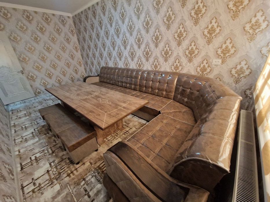 3 хонали квартира ижарага берилади! Калеенский. Киргиз