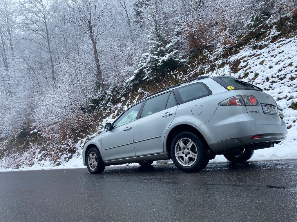 Vând Mazda 6 an 2006 motor 2.0  toate actele la zi fiscl pe loc