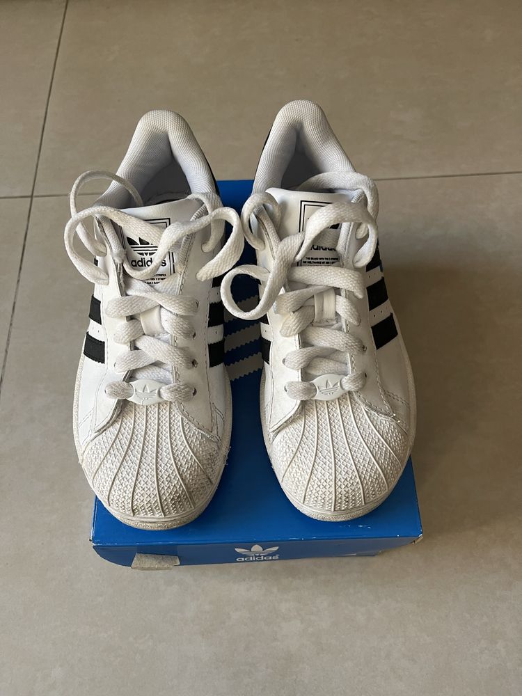 Оригинални детски маратонки Adidas Superstar