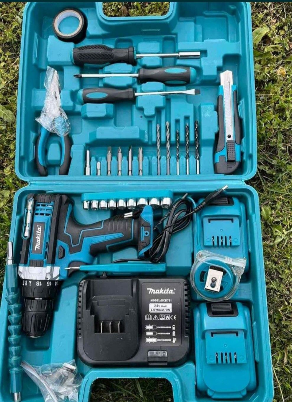 Ново! Чисто Нов Акумулаторен Винтоверт Makita 24V