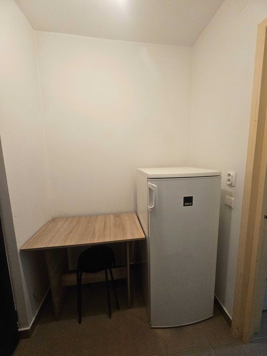 Inchiriere garsoniera moderna Militari - Gorjului, centrala proprie