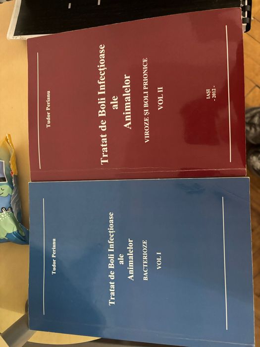 Vand pachet de cărți de Med.  veterinara-Iași cuprins din 15 manuale