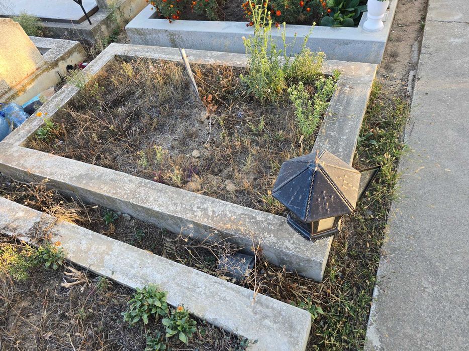 Loc de veci cimitirul Privirea Domnului
