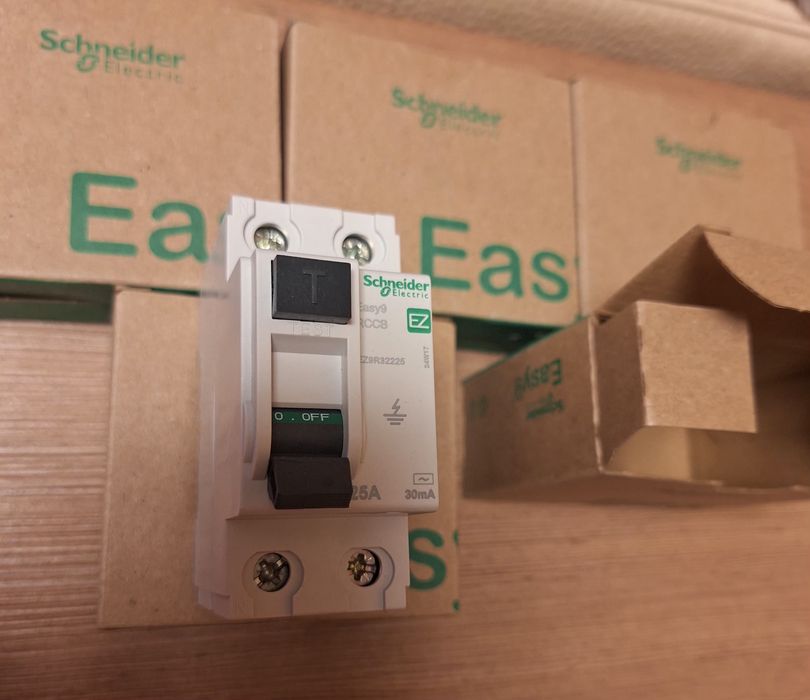 Дефектнотокова защита Schneider Electric 2P тип AC 25 A, 30 mA