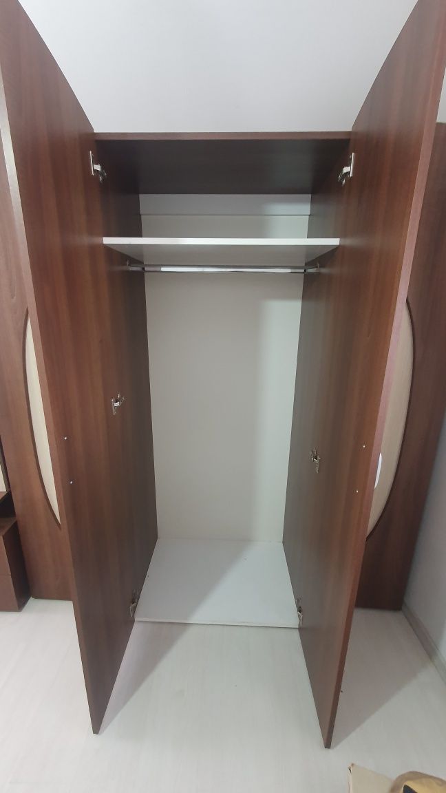 Mobilier pal dormitor