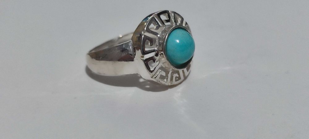 Серебряный комплект (кольцо и сережки) с красивыми камнями БИРЮЗА