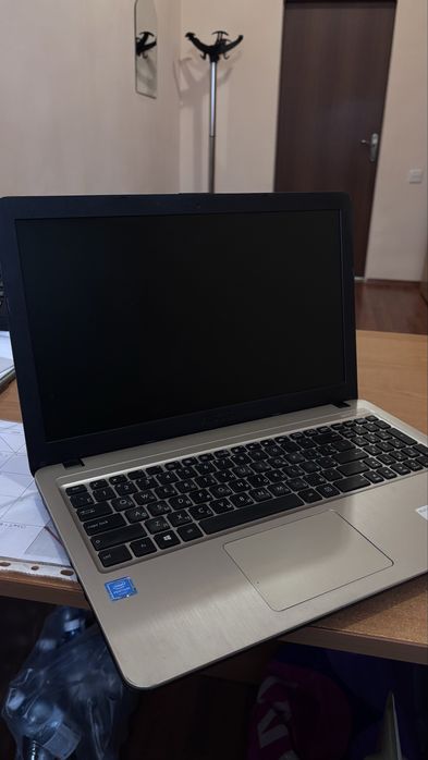 Продам ноутбук ASUS X540N