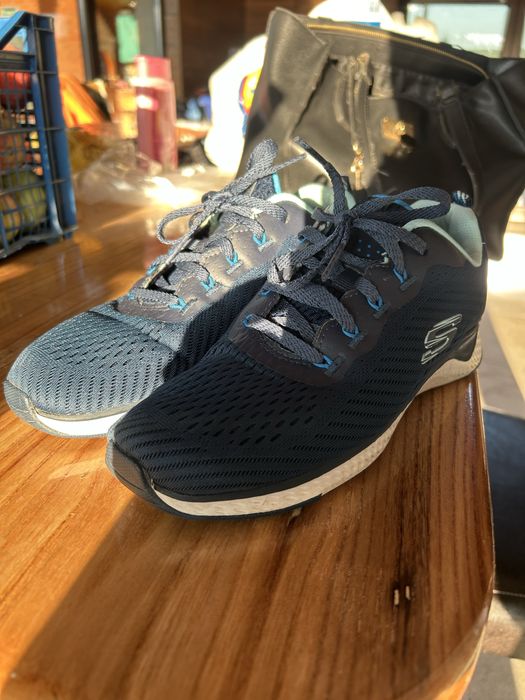 Adidasi Skechers Stare Noua