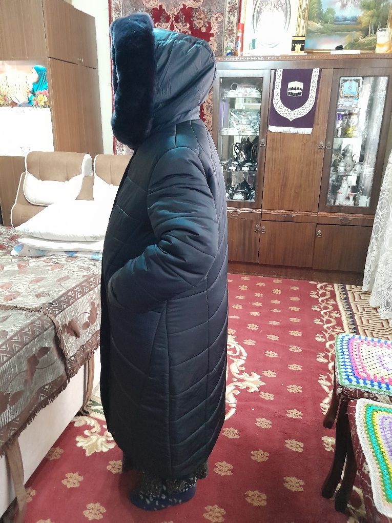 Срочно продаётся куртка утеплённая