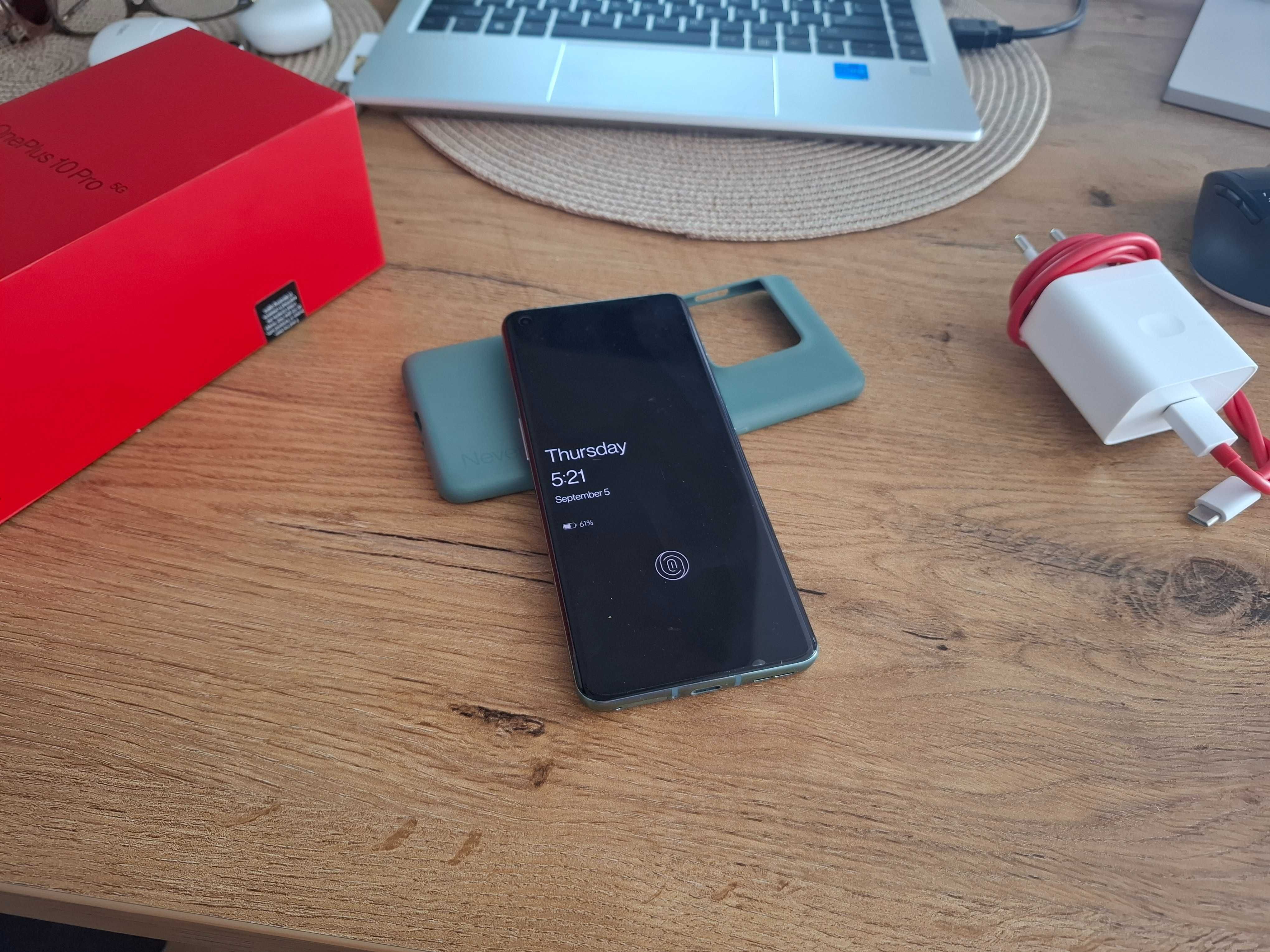 Смартфон OnePlus 10 Pro, 256GB, 12GB RAM