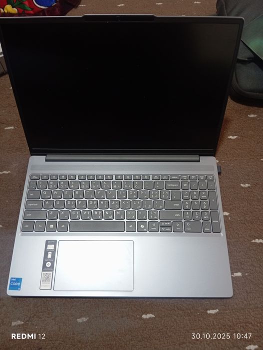 Lenevo Core(TM) i5 - 13420H 8GB/512GB