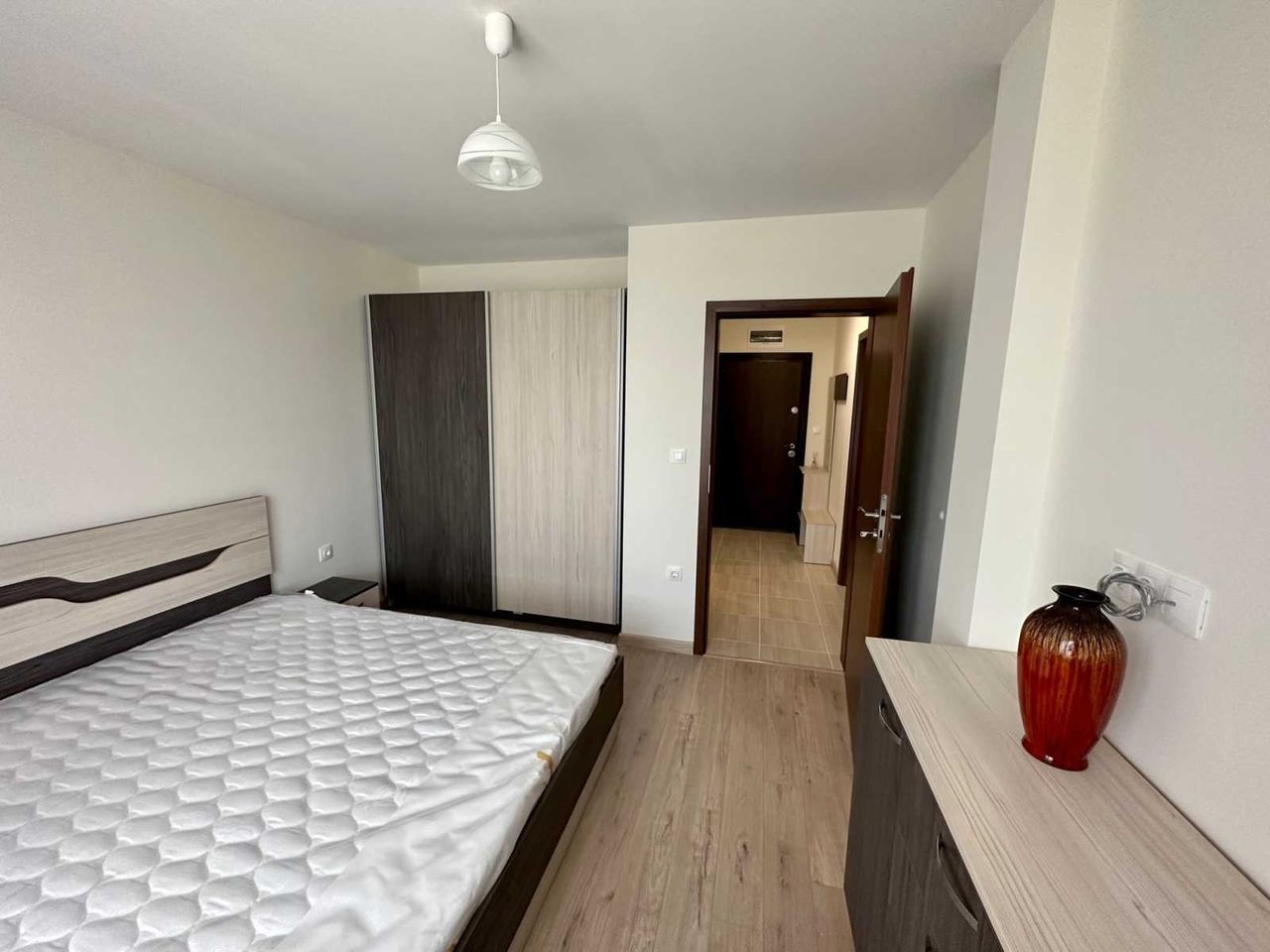 Продава се Двустаен апартамент в Русе, Чародейка - Юг - 61 кв.м за 1441 €/кв.м - Снимка #1