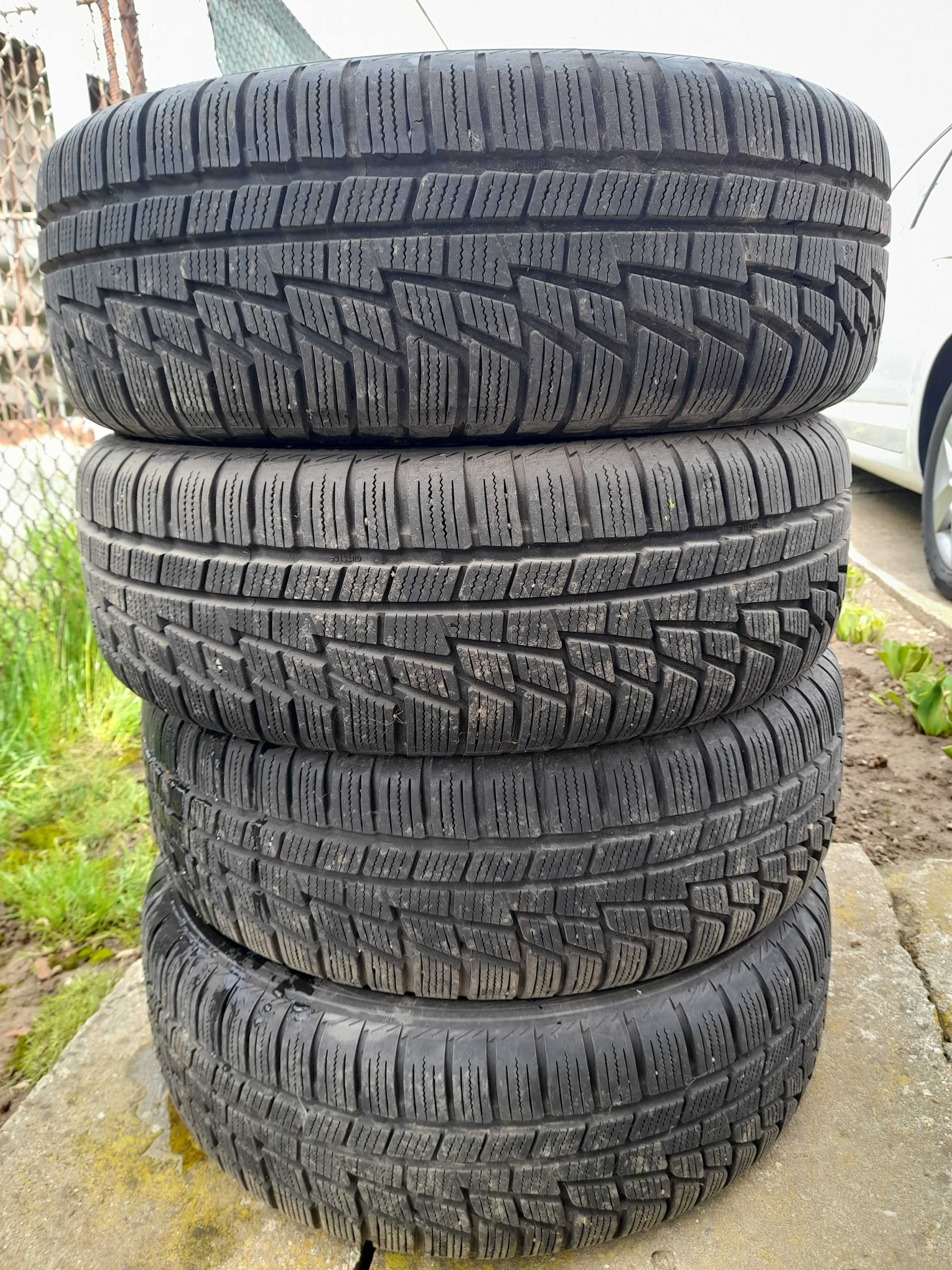 Cauciucuri de iarna Nokian 195/ 65 R 15  DOT 3910