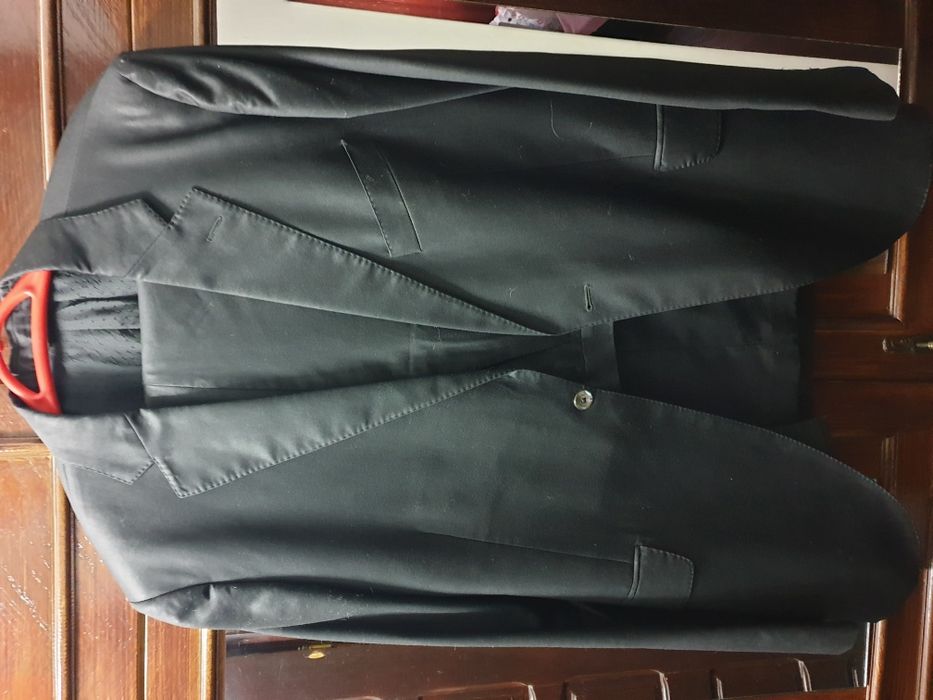 Costum barbat culoare neagra Jean de Sey Paris , mar. 56