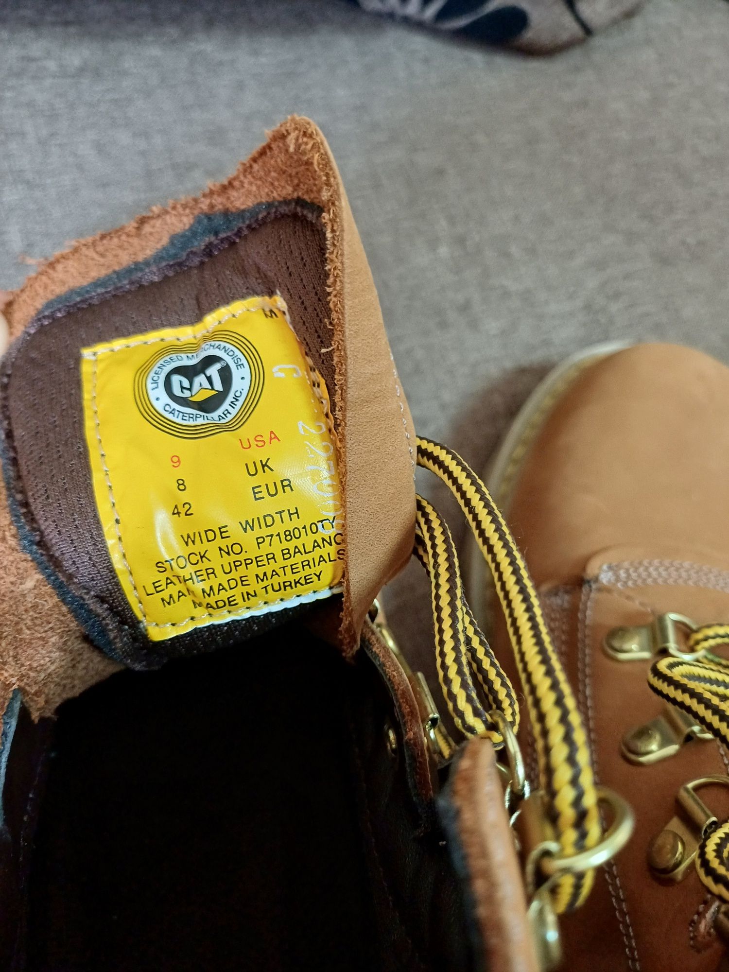 100% оригинални ботуши Caterpillar