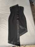 Rochie neagra.