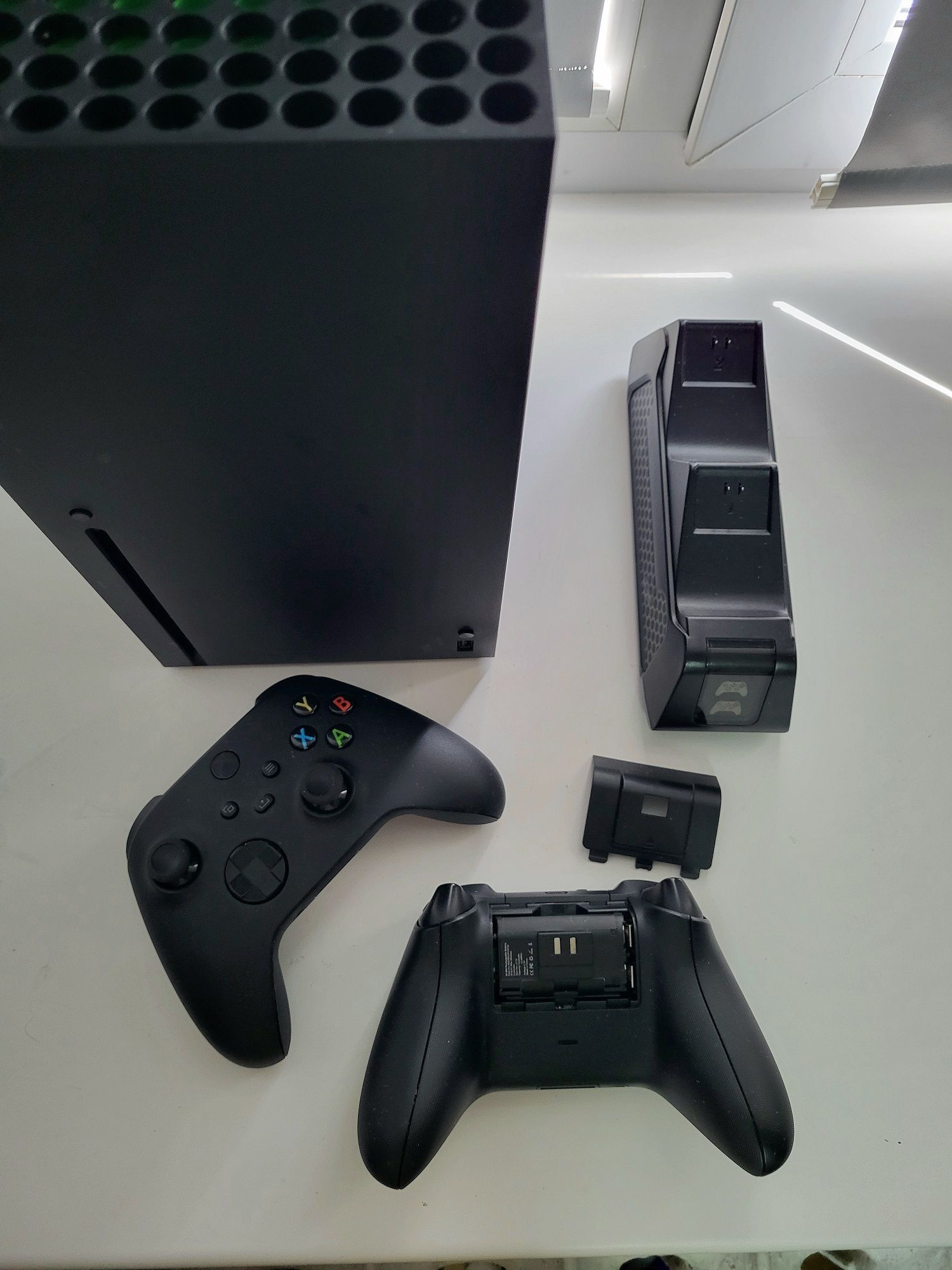 Продам Xbox series x