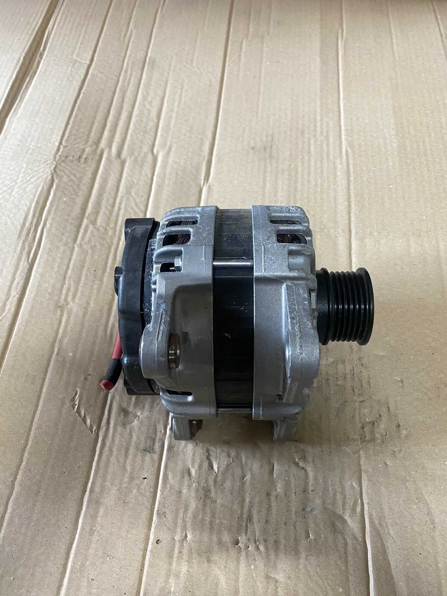 Alternator gama Nissan Renault motorizare 1.6 Tce 231004pa0a original