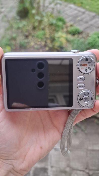 Компактен дигитален фотоапарат FUJIFILM FinePix JX100