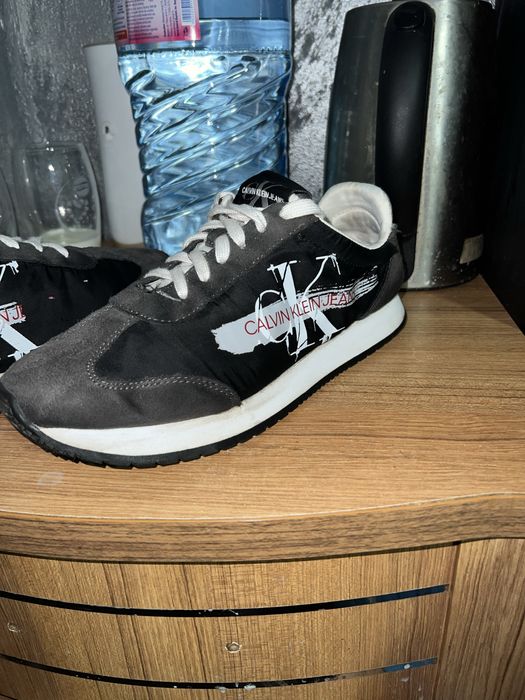 Vand adidasi calvin.klein