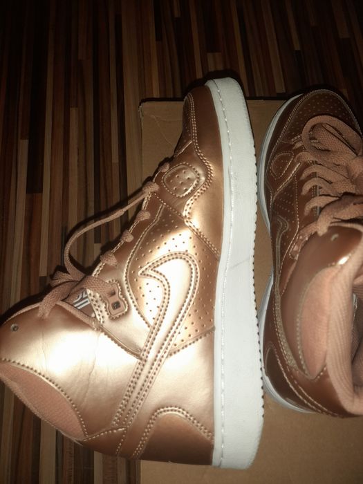 (38,5) NIKE SUN  of FORCE оригинални естествена кожа