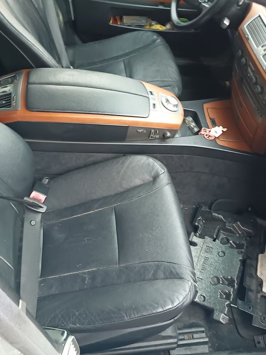 BMW.   e65  740i
