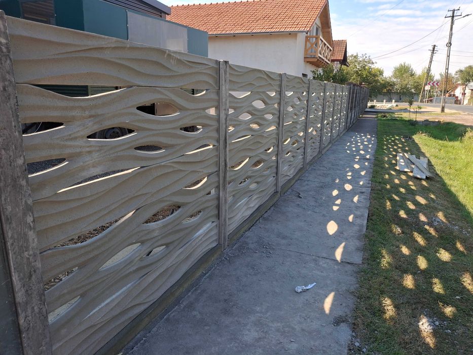 FIRMA . Producem gard de beton Și Confecții metalice