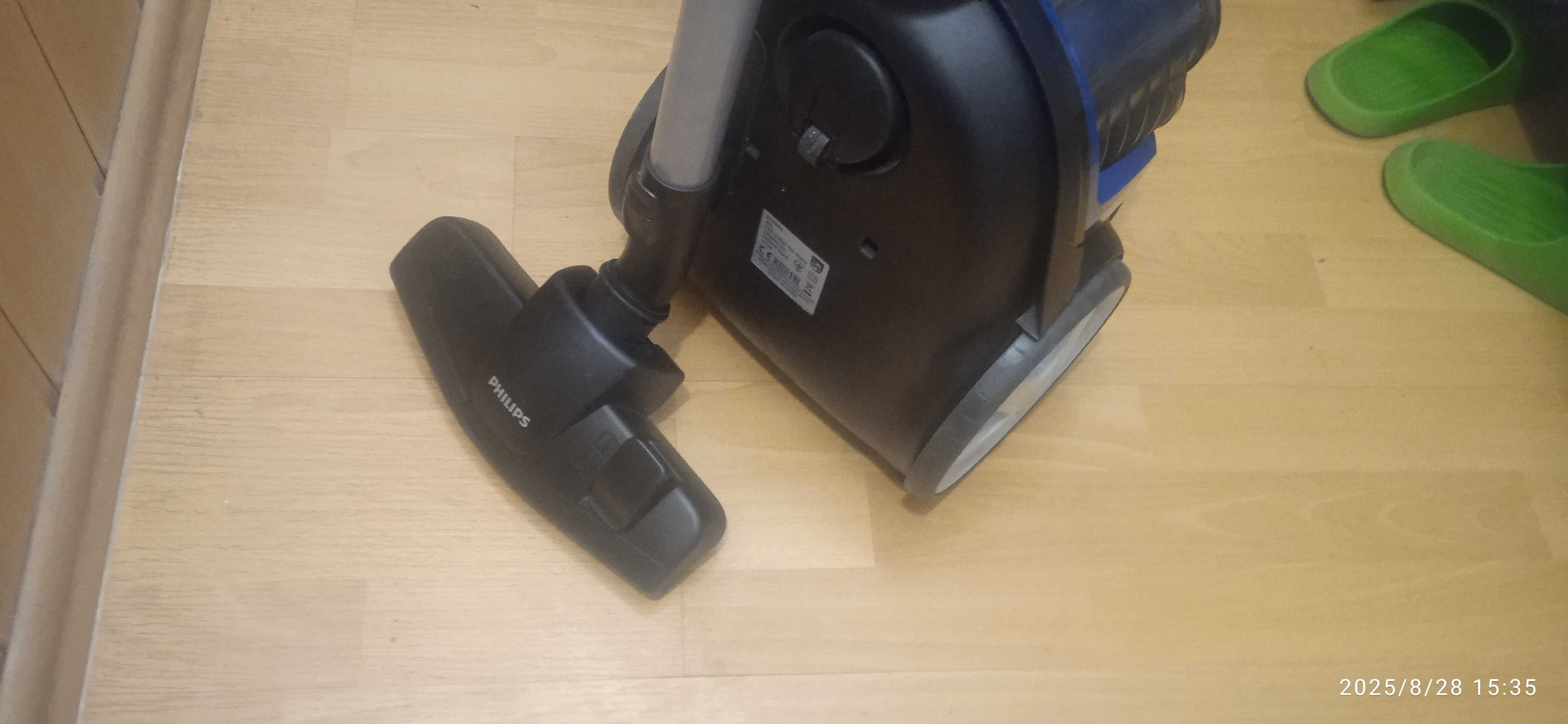 Пылесос Philips 1900 Вт.