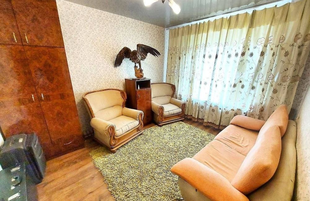 Аренда . Садик Азимова 4/4/5.