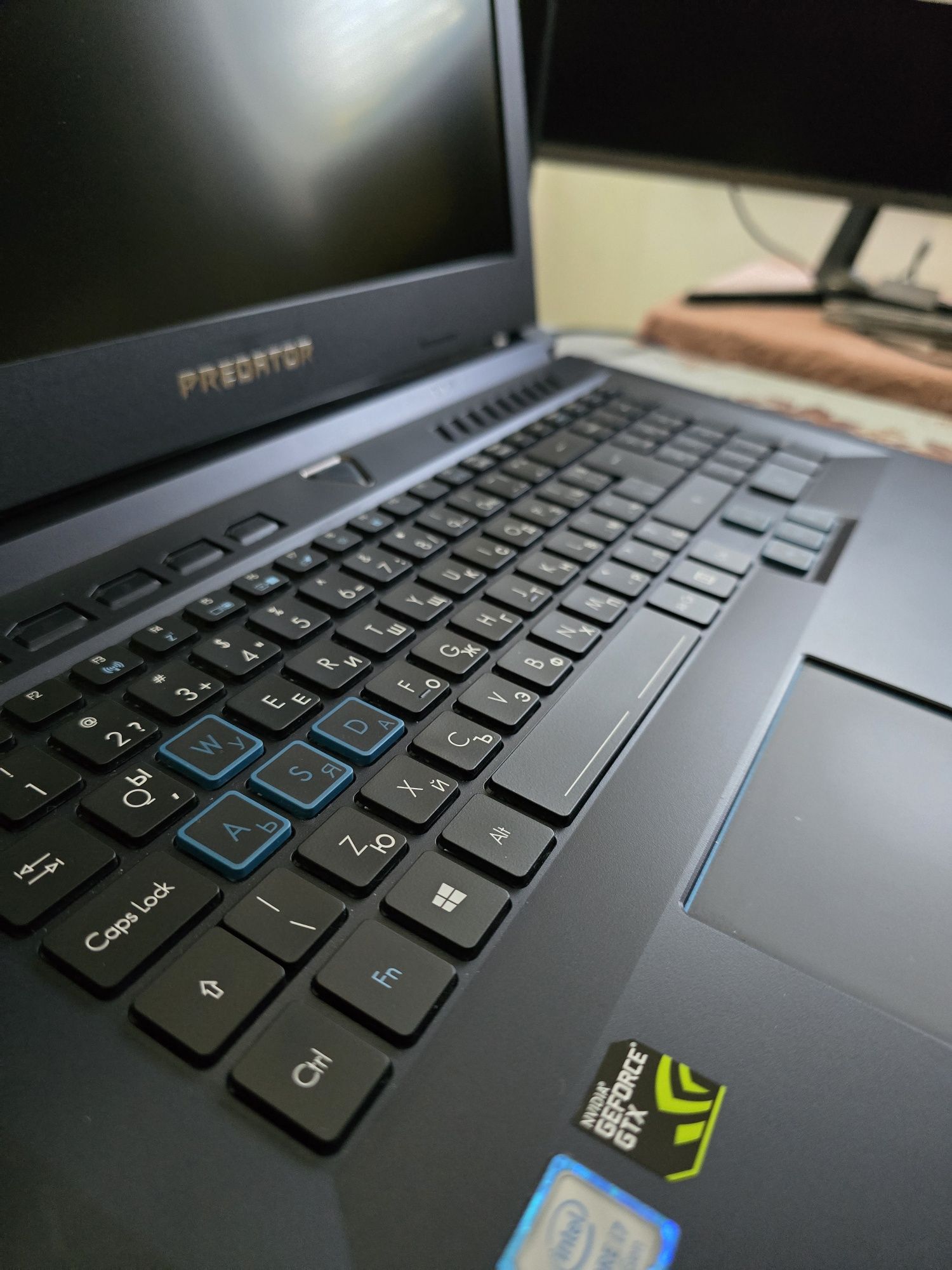 Acer predator helios 500