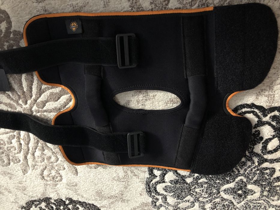 Ортез на колена