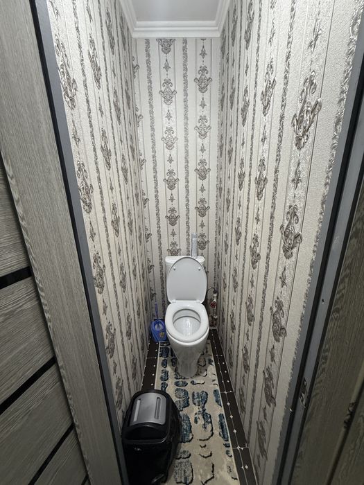 Срочна 3 хонали квартира сотилади хамма мебел техникаси билан