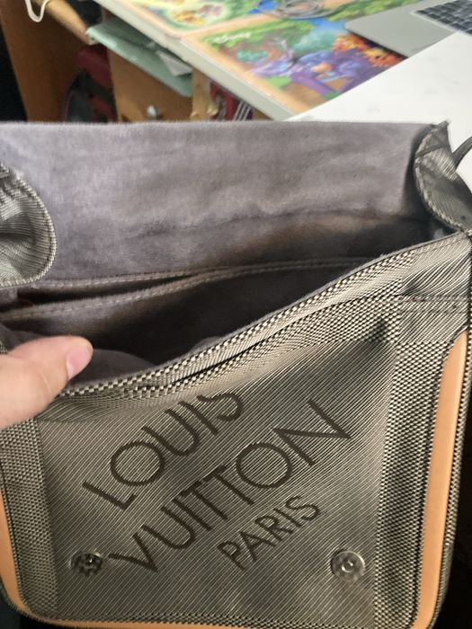 Чантичка за рамо Louis Vuitton